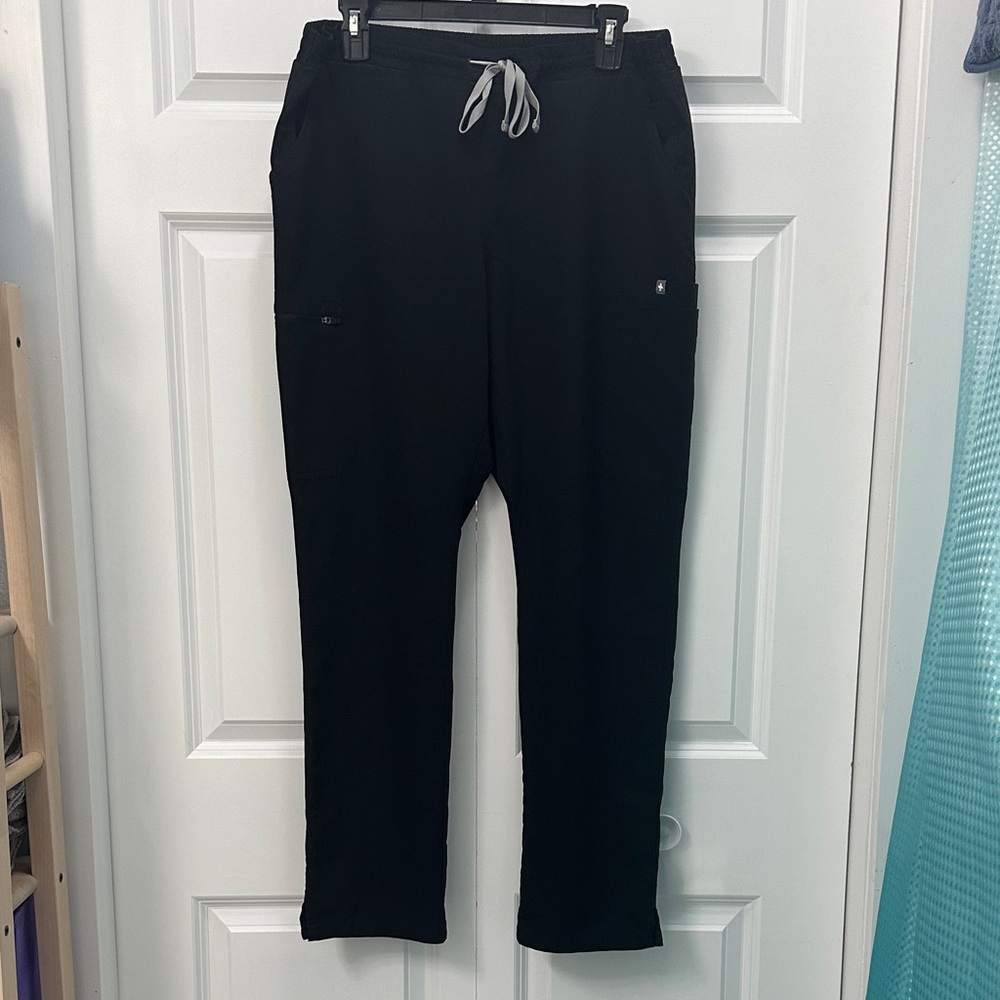 FIGS Women’s Technical Collection Black Scrub Pants